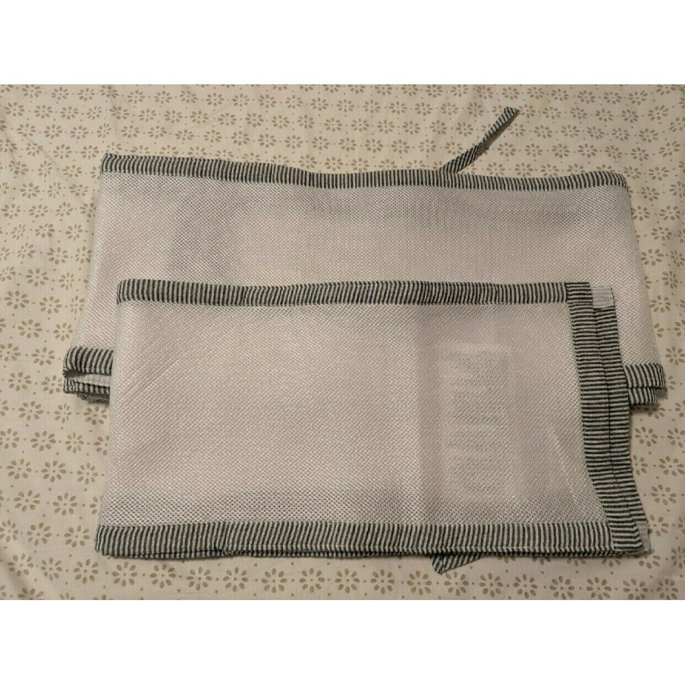 Breathable Crib Liner w/Stripe Trim